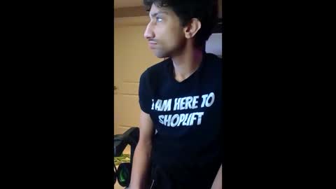 Snapshot of bodyyattiyatti chatting on December 2025 10:48:01 PM Sailorartemis online show from December 2025 10:48:01 PM