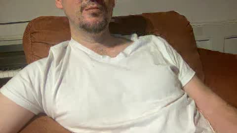 Snapshot of boludopeludo chatting on February 2025 05:37:01 AM edilsonrd online show from February 2025 05:37:01 AM