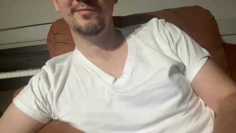 Snapshot of boludopeludo chatting on February 2025 05:05:01 AM edilsonrd online show from February 2025 05:05:01 AM