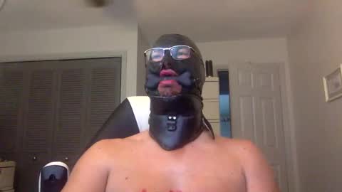 Snapshot of bondageguy12 chatting on December 2024 04:09:02 PM Bondage lover online show from December 2024 04:09:02 PM