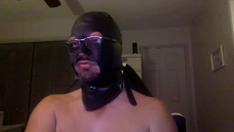 Snapshot of bondageguy12 chatting on January 2025 01:50:01 AM Bondage lover online show from January 2025 01:50:01 AM