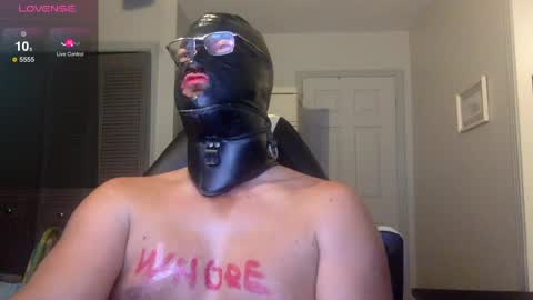 Snapshot of bondageguy12 chatting on January 2025 10:17:02 AM Bondage lover online show from January 2025 10:17:02 AM