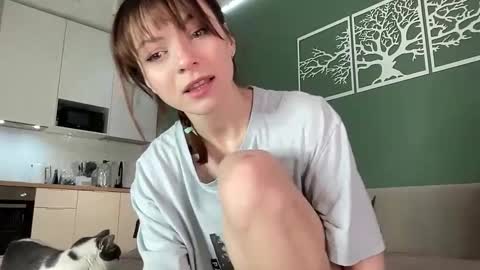 Snapshot of bonjourlabelle chatting on November 2025 12:50:02 PM Mary 3 live time content 18 online show from November 2025 12:50:02 PM