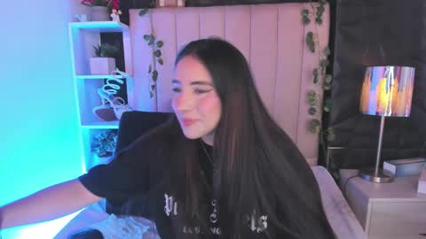 bonnali_lune online show from February 2026 08:24:02 PM