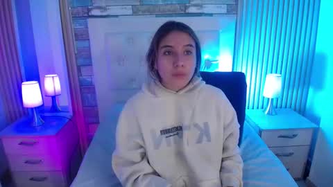 bonnali_lune online show from March 2026 03:12:01 AM