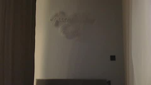 Snapshot of bonne_chance chatting on February 2025 03:31:02 PM bonne_chance online show from February 2025 03:31:02 PM