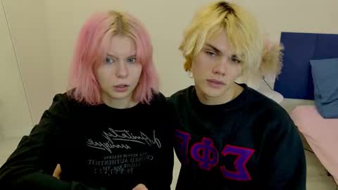 Snapshot of bonnie_and_c1yde chatting on November 2025 05:12:02 PM Jessy Mark online show from November 2025 05:12:02 PM