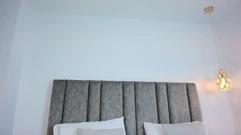 Bonnie online show from November 2025 04:06:02 AM