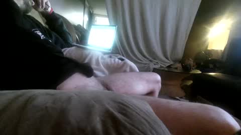 Snapshot of bonnieanclyde09 chatting on October 2025 06:44:02 AM bonnieanclyde09 online show from October 2025 06:44:02 AM