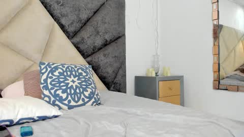 Snapshot of bonniecute_ chatting on October 2025 11:51:02 PM online show from October 2025 11:51:02 PM