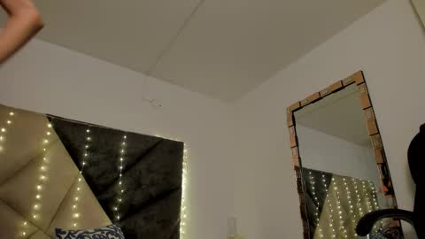 Snapshot of bonniecute_ chatting on November 2025 11:49:02 PM online show from November 2025 11:49:02 PM