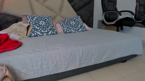   online show from February 2026 11:52:01 PM