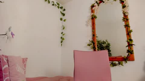   online show from April 2026 07:47:02 PM