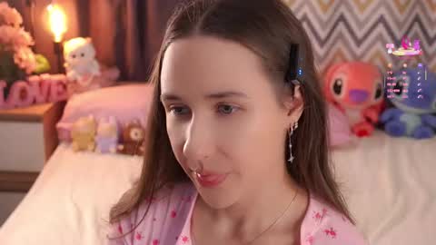 Emma online show from October 2025 01:13:01 AM