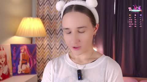 Emma online show from October 2025 01:25:02 AM