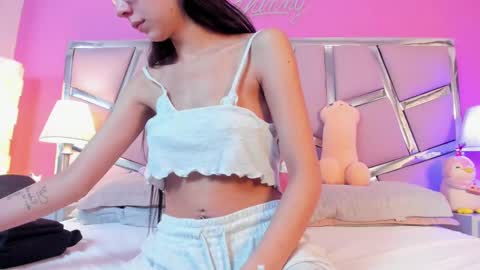 Snapshot of bonniepark_ chatting on March 2025 02:32:01 PM Bonnie online show from March 2025 02:32:01 PM