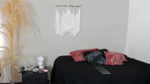 Snapshot of bonny_honey_ chatting on May 2026 08:37:02 PM Bonny online show from May 2026 08:37:02 PM