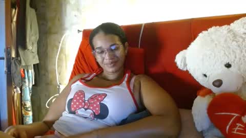 Queen Bon Vivantt online show from December 2024 12:49:01 PM