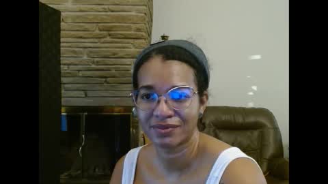 Queen Bon Vivantt online show from October 2025 12:13:02 PM