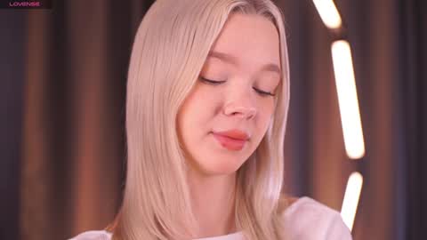 Alina online show from January 2026 07:57:02 AM