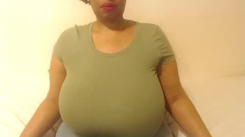 boobyqueen online show from September 2025 03:06:02 AM