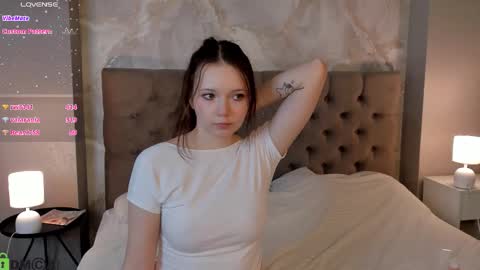 Milena online show from March 2026 07:15:01 AM