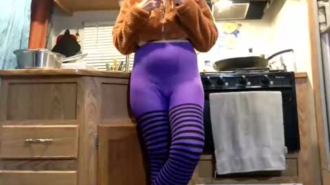 GinaBooty online show from October 2025 04:40:02 AM