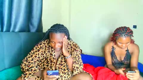 Snapshot of bootylicious_1_ chatting on October 2025 09:25:01 PM vee online show from October 2025 09:25:01 PM