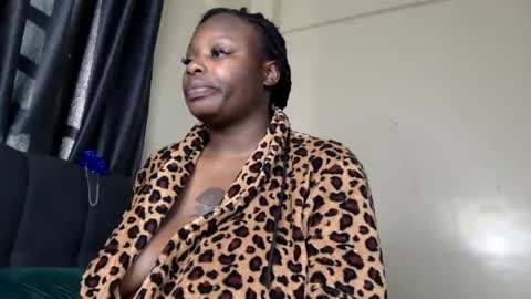 Snapshot of bootylicious_1_ chatting on January 2026 01:59:02 PM vee online show from January 2026 01:59:02 PM