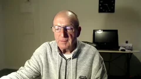 Snapshot of boppy21 chatting on December 2024 09:23:02 PM Boppy21 online show from December 2024 09:23:02 PM