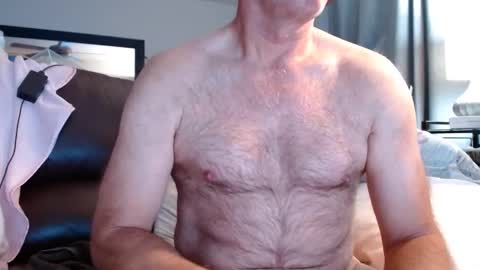 Snapshot of bose36 chatting on December 2024 02:31:01 AM bose36 online show from December 2024 02:31:01 AM