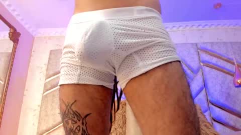 Snapshot of bossdominator1 chatting on October 2025 04:34:02 AM Boss online show from October 2025 04:34:02 AM