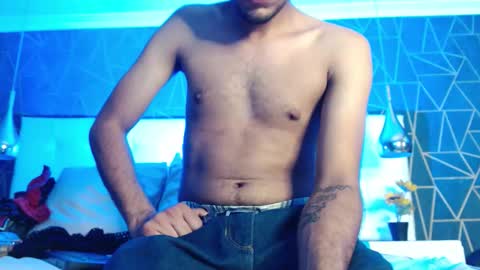 Snapshot of bossdominator1 chatting on December 2025 04:33:02 AM Boss online show from December 2025 04:33:02 AM