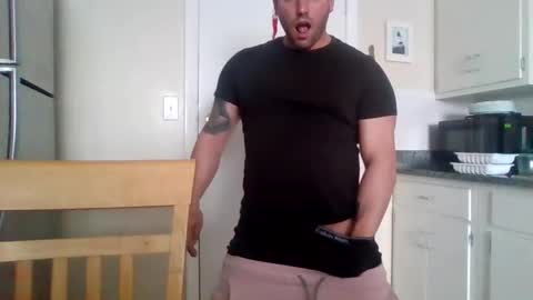 Snapshot of bosslife505050 chatting on February 2025 02:32:02 PM The Italian Boss online show from February 2025 02:32:02 PM