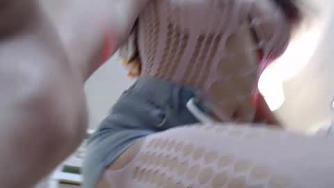 Bossy online show from September 2025 04:43:01 PM