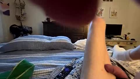 bottomtoy2222 online show from April 2026 10:47:02 AM