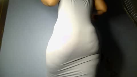 botty_queen online show from April 2026 06:58:01 PM