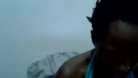 Snapshot of bouncy_vee chatting on May 2026 07:10:02 PM bouncy_vee online show from May 2026 07:10:02 PM