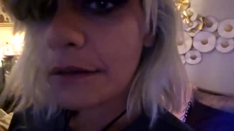 bouncybronze online show from September 2025 06:38:01 AM