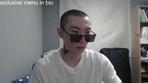 Snapshot of boxman556990 chatting on June 2026 02:07:01 AM boxman556990 online show from June 2026 02:07:01 AM