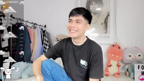 Aaron online show from February 2025 06:35:02 PM