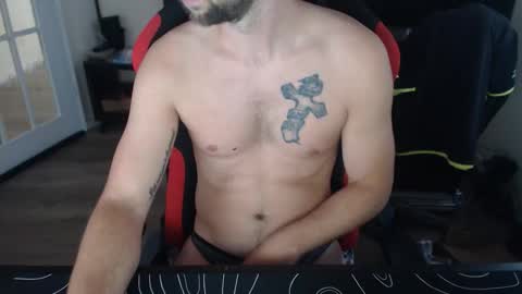 boy_t0y89 online show from October 2025 12:16:02 PM