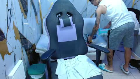 boy_tatto77 online show from April 2026 11:35:02 AM