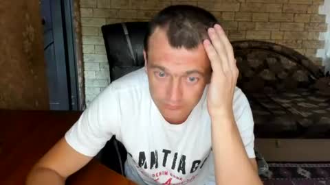Snapshot of boyapollon chatting on July 2026 04:12:01 PM BoyApollon online show from July 2026 04:12:01 PM