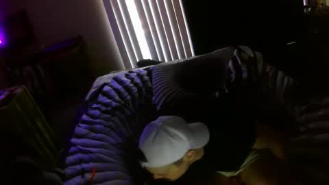 Snapshot of boyblond36 chatting on February 2025 03:48:02 PM Slutty Stud online show from February 2025 03:48:02 PM