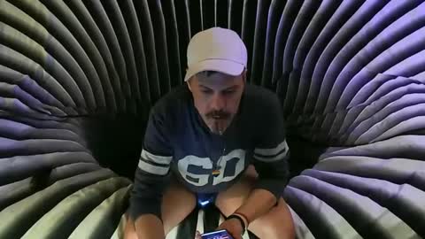 Snapshot of boyblond36 chatting on March 2025 06:26:02 AM Slutty Stud online show from March 2025 06:26:02 AM