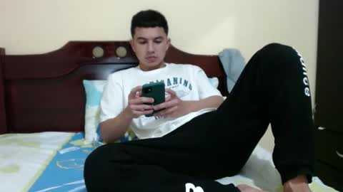 Snapshot of boyfit2023 chatting on December 2024 01:36:01 AM boyfit2023 online show from December 2024 01:36:01 AM