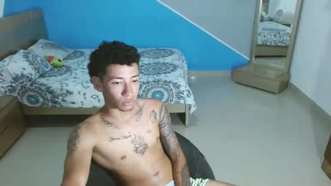 boyhot_sw online show from February 2025 07:48:01 AM