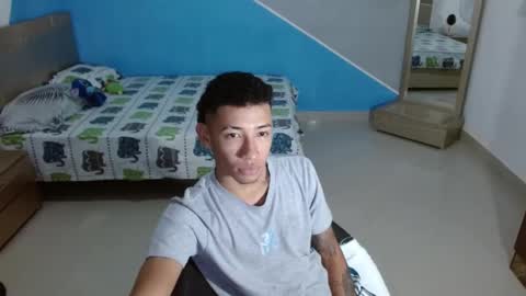 boyhot_sw online show from February 2025 01:19:01 AM