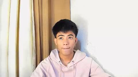 Snapshot of boynextdoor4ux chatting on June 2026 08:09:02 PM HI IM JAMES DONT FORGET GIVE ME THUMBS UP AND JOIN TO MY FANCLUB online show from June 2026 08:09:02 PM